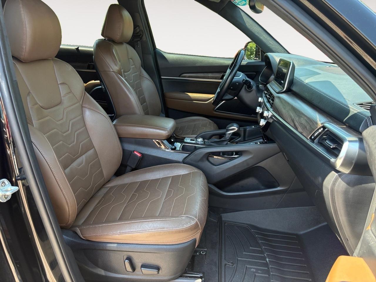 2020 Kia Telluride SX, BLIND SPOT ALERT, HEADS-UP DISPLAY, AUTO START/STOP, 360 BACKUP CAMERA, APPLE CARPLAY/ANDROID AUTO, SUNROOF & PANORAMIC MOONROOF, CAPTAINS CHAIRS, POWER 3RD ROW, POWER LIFTGATE, HEATED & COOLIING SEATS, LOW MILES, CLEAN CARFAX, THIS SUV HAS IT AL Virginia Beach VA