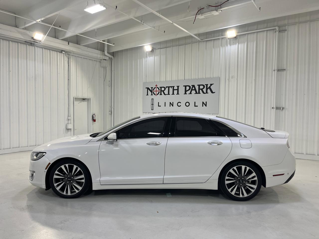 2020 LINCOLN MKZ Reserve
