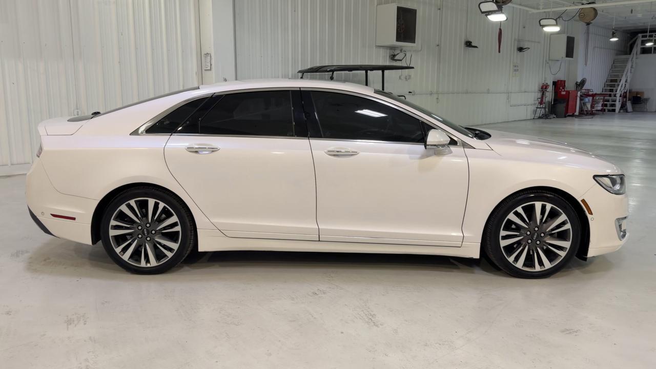 2020 LINCOLN MKZ Reserve