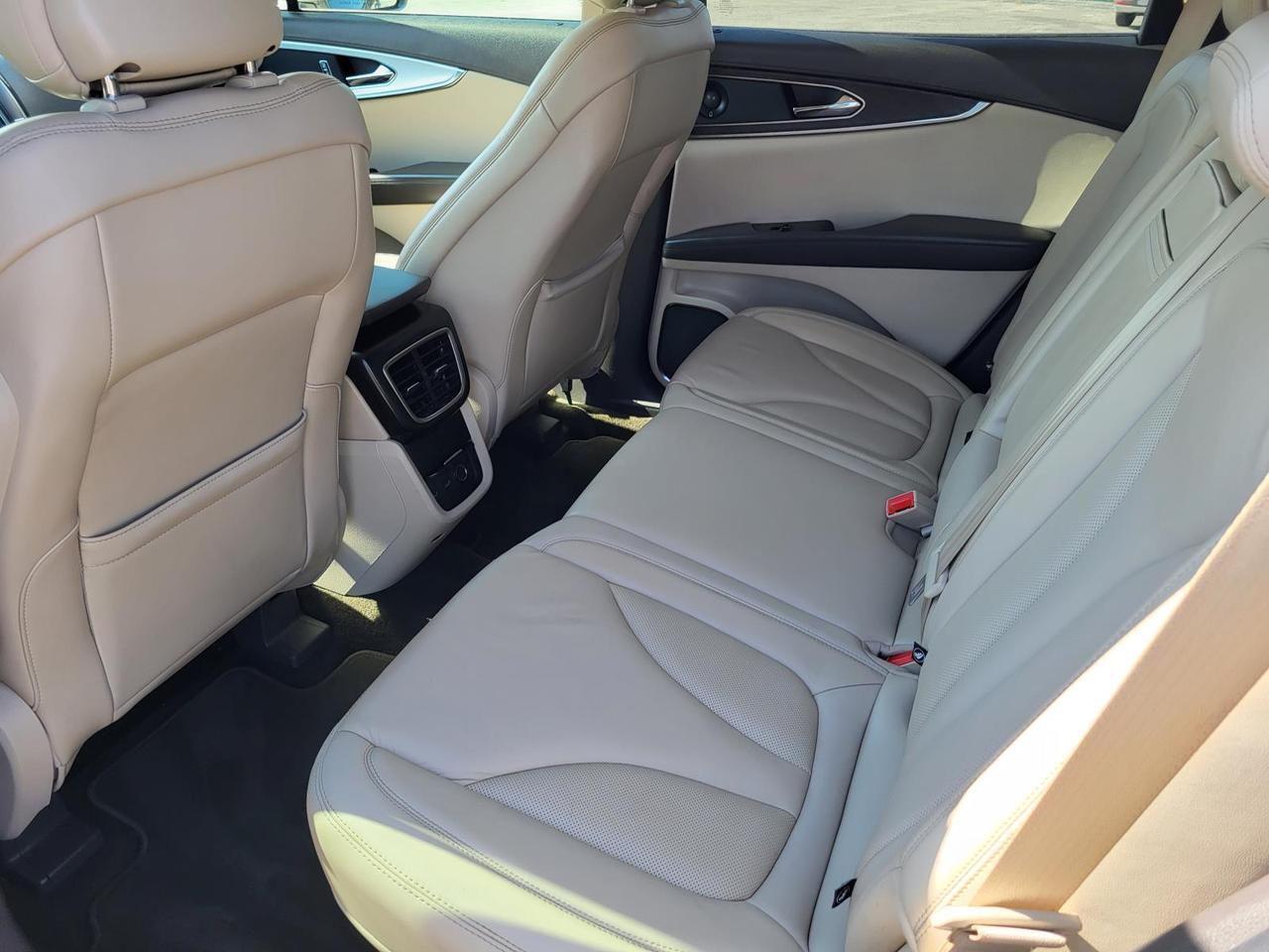 2020 LINCOLN Nautilus Standard FWD Beeville TX