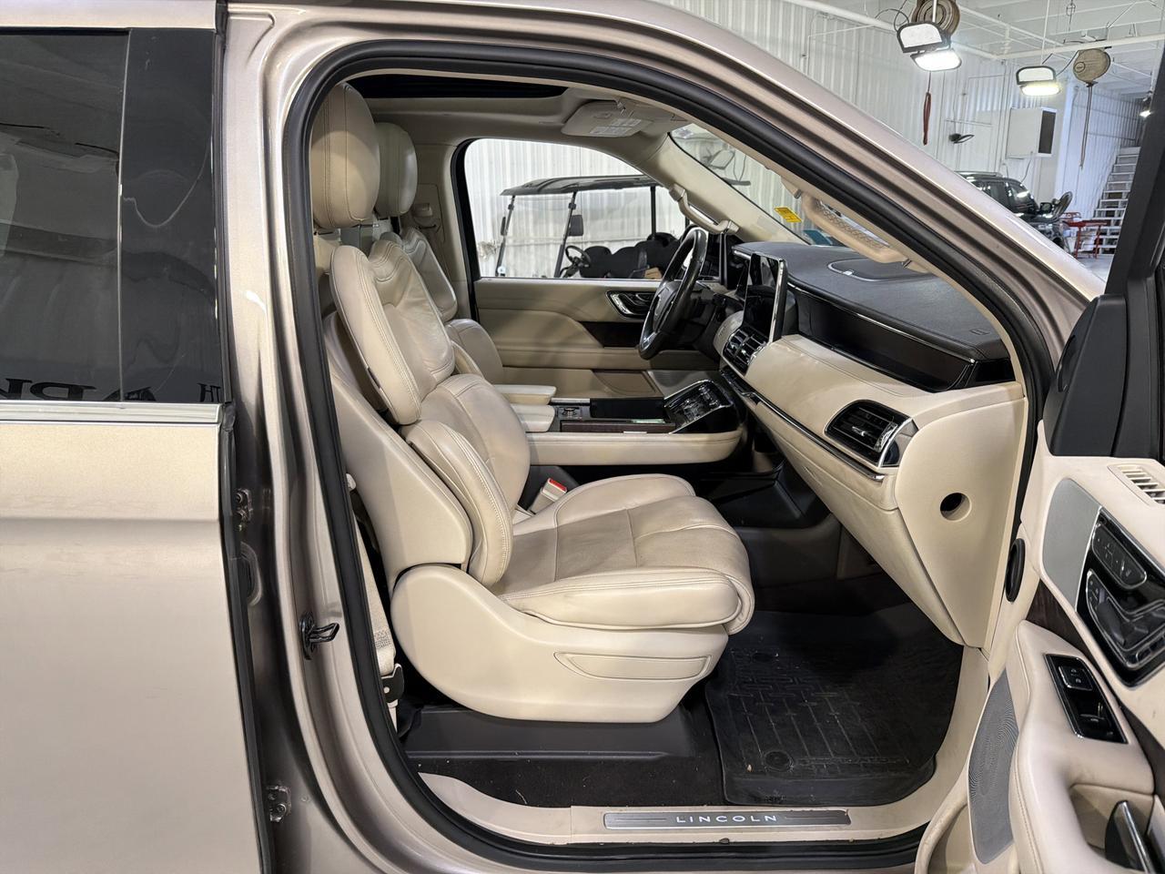 2020 LINCOLN Navigator Reserve San Antonio TX