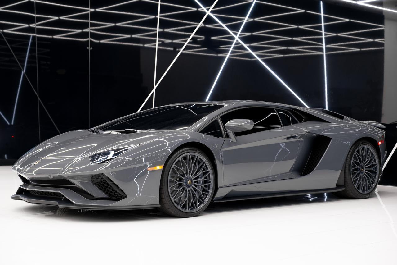 2020 Lamborghini Aventador S Miami FL