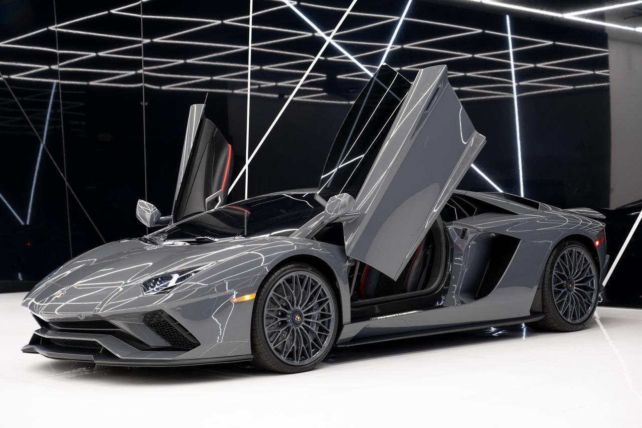 2020 Lamborghini Aventador S Miami FL