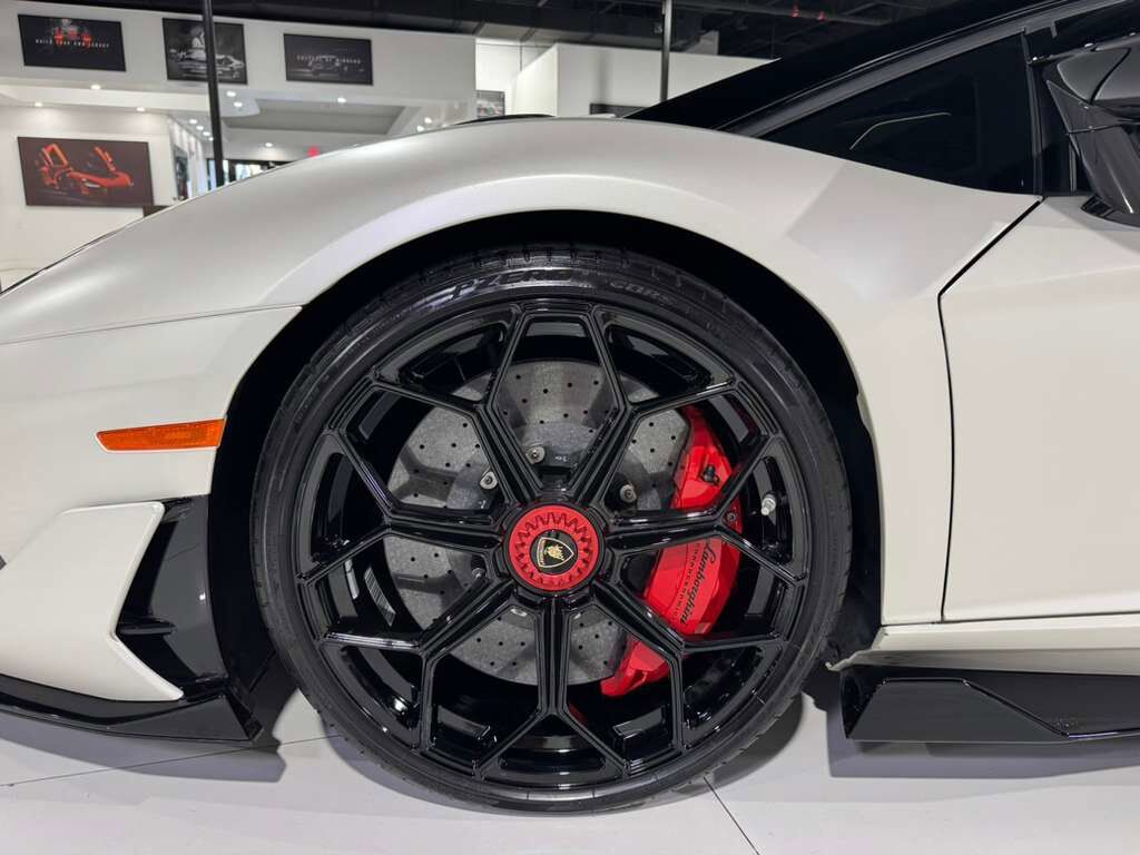 2020 Lamborghini Aventador SVJ Roadster Bianco Canopus paint, painted &quot;SVJ&quot;, Ad Personam interior, comfort seats AND MUCH MORE! Fort Lauderdale FL