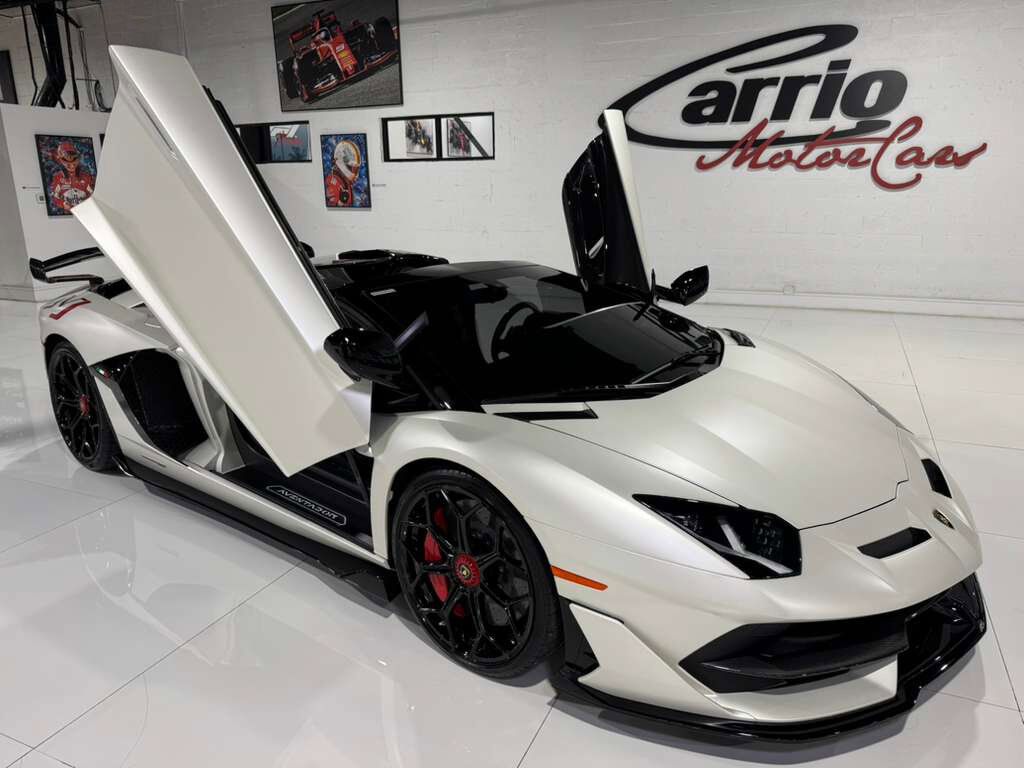 2020 Lamborghini Aventador SVJ Roadster Bianco Canopus paint, painted &quot;SVJ&quot;, Ad Personam interior, comfort seats AND MUCH MORE! Fort Lauderdale FL
