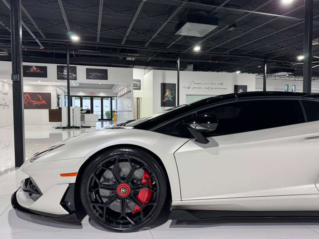 2020 Lamborghini Aventador SVJ Roadster Bianco Canopus paint, painted &quot;SVJ&quot;, Ad Personam interior, comfort seats AND MUCH MORE! Fort Lauderdale FL
