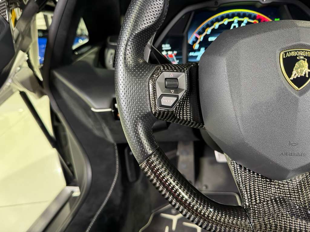 2020 Lamborghini Aventador SVJ Roadster Bianco Canopus paint, painted &quot;SVJ&quot;, Ad Personam interior, comfort seats AND MUCH MORE! Fort Lauderdale FL