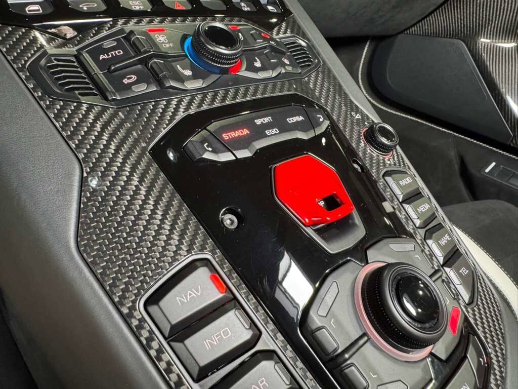 2020 Lamborghini Aventador SVJ Roadster Bianco Canopus paint, painted &quot;SVJ&quot;, Ad Personam interior, comfort seats AND MUCH MORE! Fort Lauderdale FL