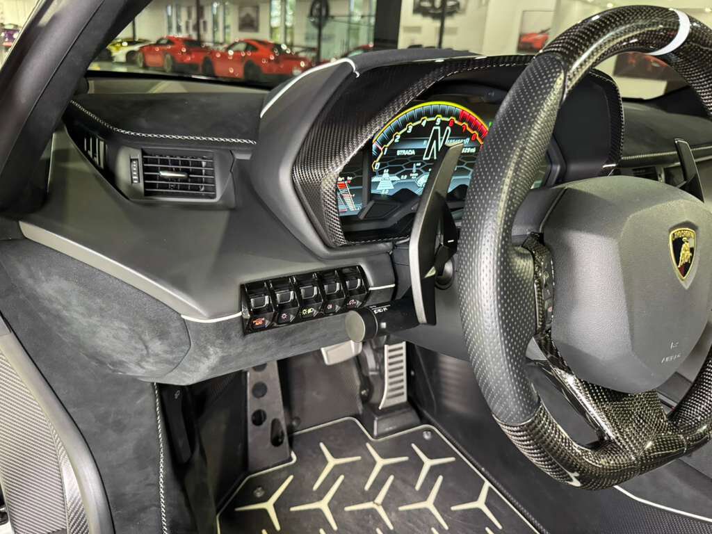2020 Lamborghini Aventador SVJ Roadster Bianco Canopus paint, painted &quot;SVJ&quot;, Ad Personam interior, comfort seats AND MUCH MORE! Fort Lauderdale FL