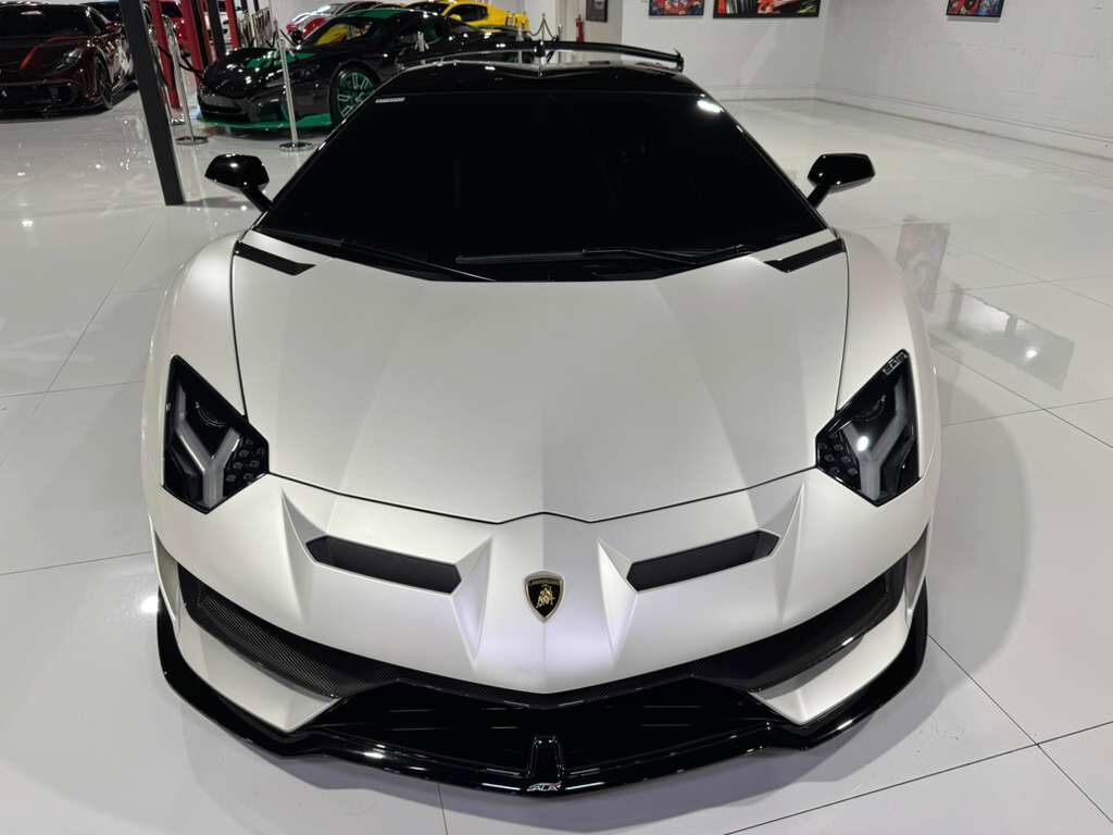 2020 Lamborghini Aventador SVJ Roadster Bianco Canopus paint, painted &quot;SVJ&quot;, Ad Personam interior, comfort seats AND MUCH MORE! Fort Lauderdale FL