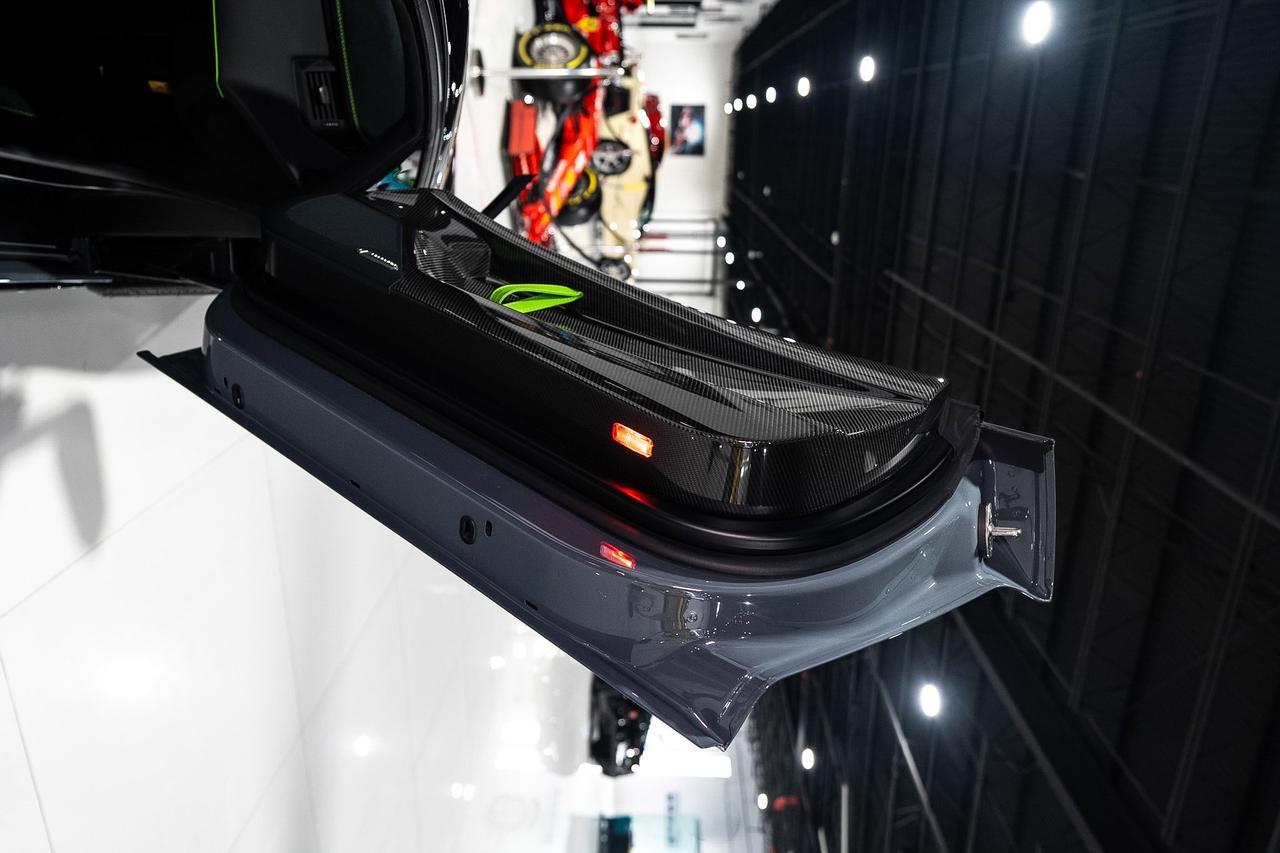 2020 Lamborghini Aventador SVJ Roadster Grigio Telesto paint,Ad Personam interior,Sensonum audio system,carbon galore AND MORE! Fort Lauderdale FL