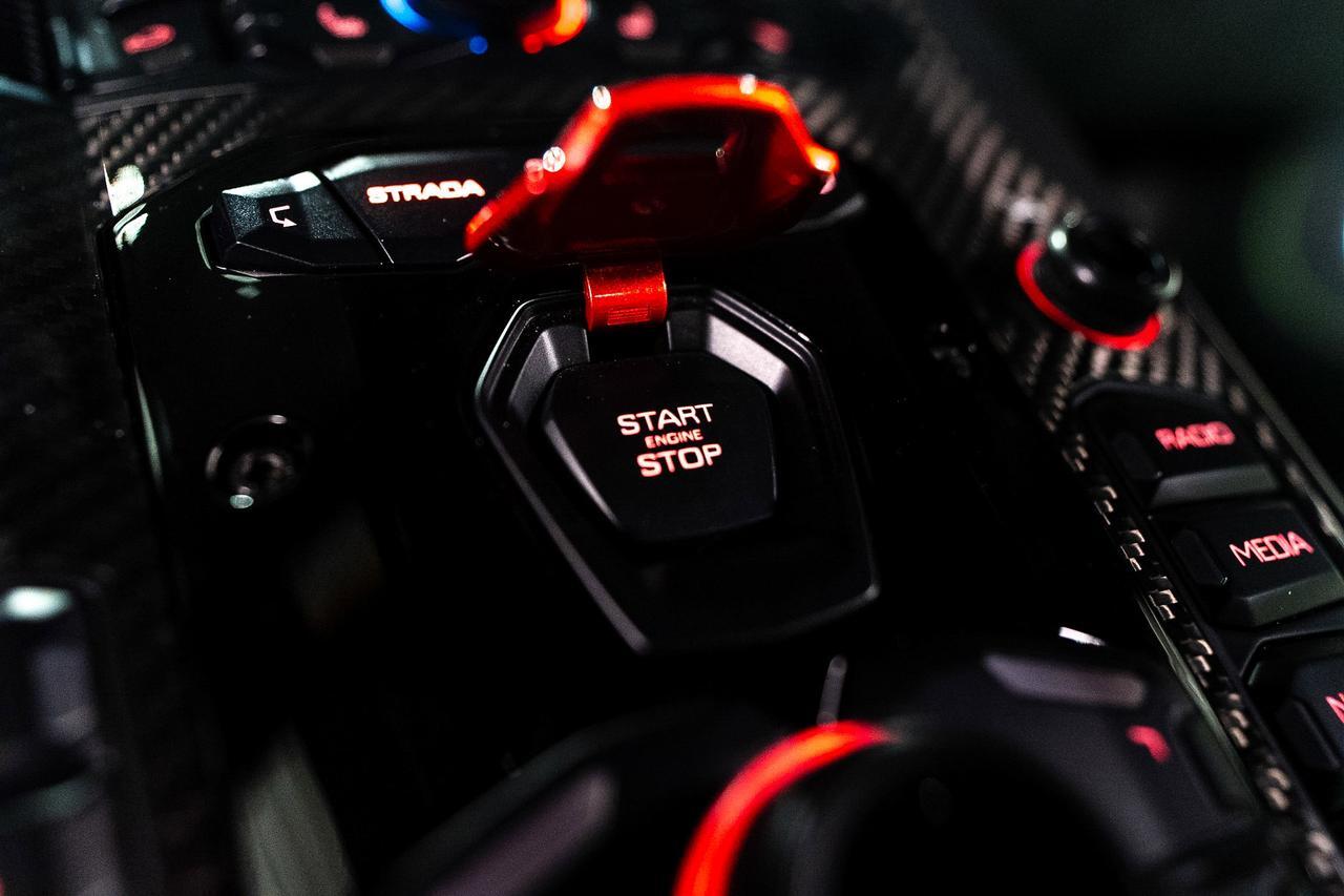 2020 Lamborghini Aventador SVJ Roadster Grigio Telesto paint,Ad Personam interior,Sensonum audio system,carbon galore AND MORE! Fort Lauderdale FL