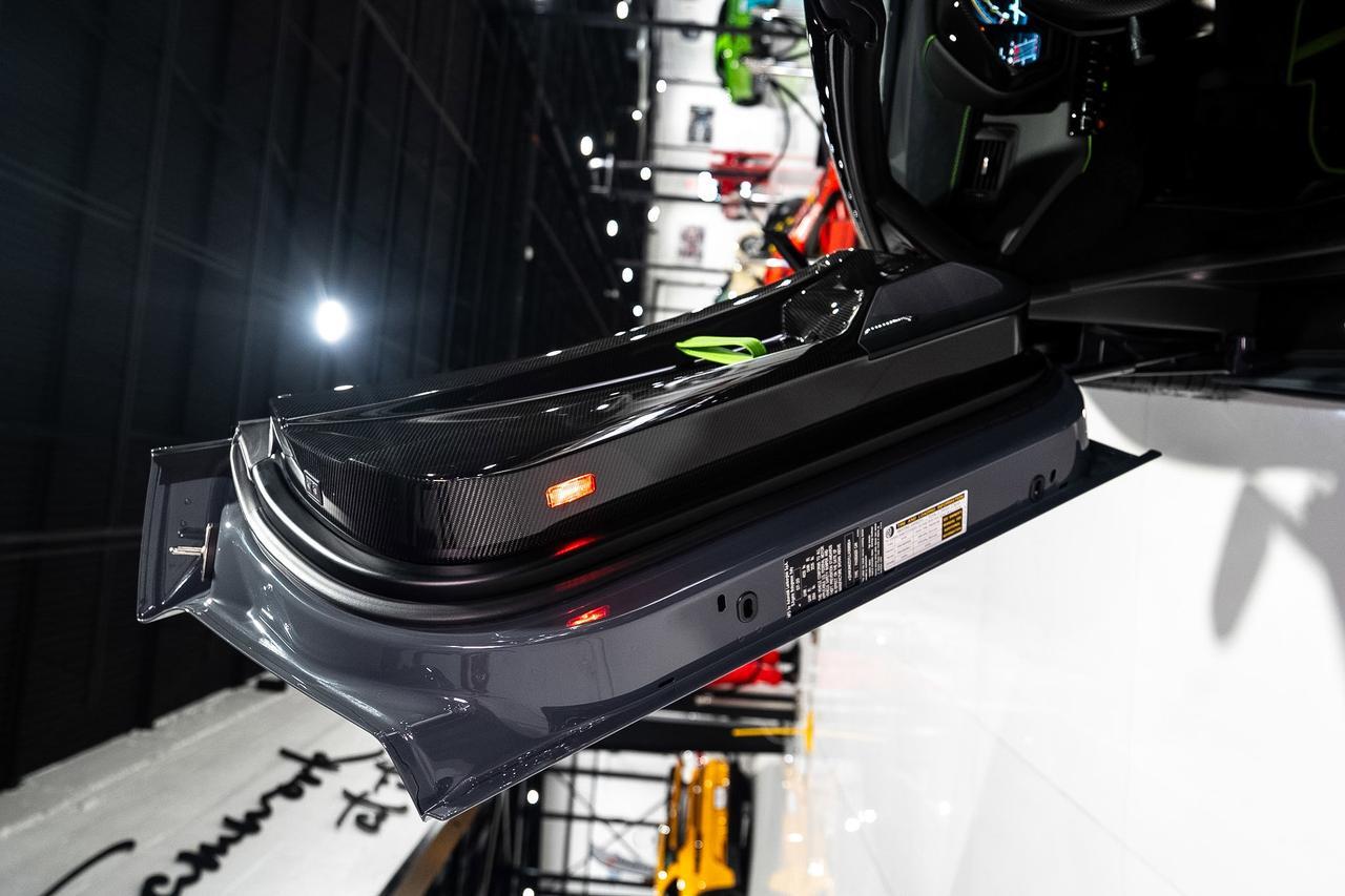 2020 Lamborghini Aventador SVJ Roadster Grigio Telesto paint,Ad Personam interior,Sensonum audio system,carbon galore AND MORE! Fort Lauderdale FL