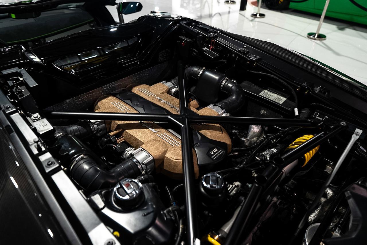 2020 Lamborghini Aventador SVJ Roadster Grigio Telesto paint,Ad Personam interior,Sensonum audio system,carbon galore AND MORE! Fort Lauderdale FL