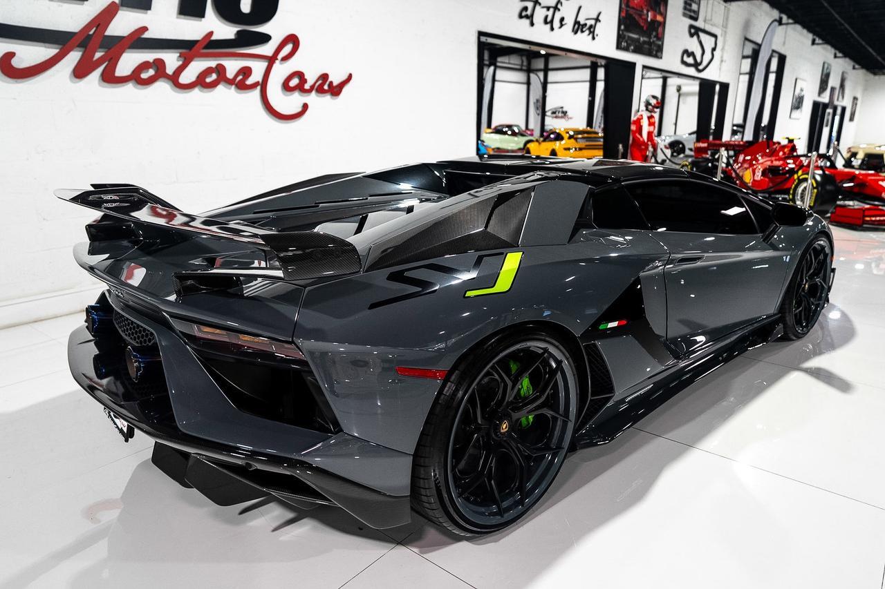 2020 Lamborghini Aventador SVJ Roadster Grigio Telesto paint,Ad Personam interior,Sensonum audio system,carbon galore AND MORE! Fort Lauderdale FL