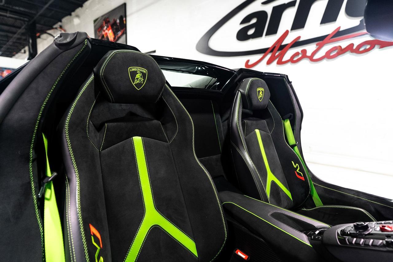 2020 Lamborghini Aventador SVJ Roadster Grigio Telesto paint,Ad Personam interior,Sensonum audio system,carbon galore AND MORE! Fort Lauderdale FL