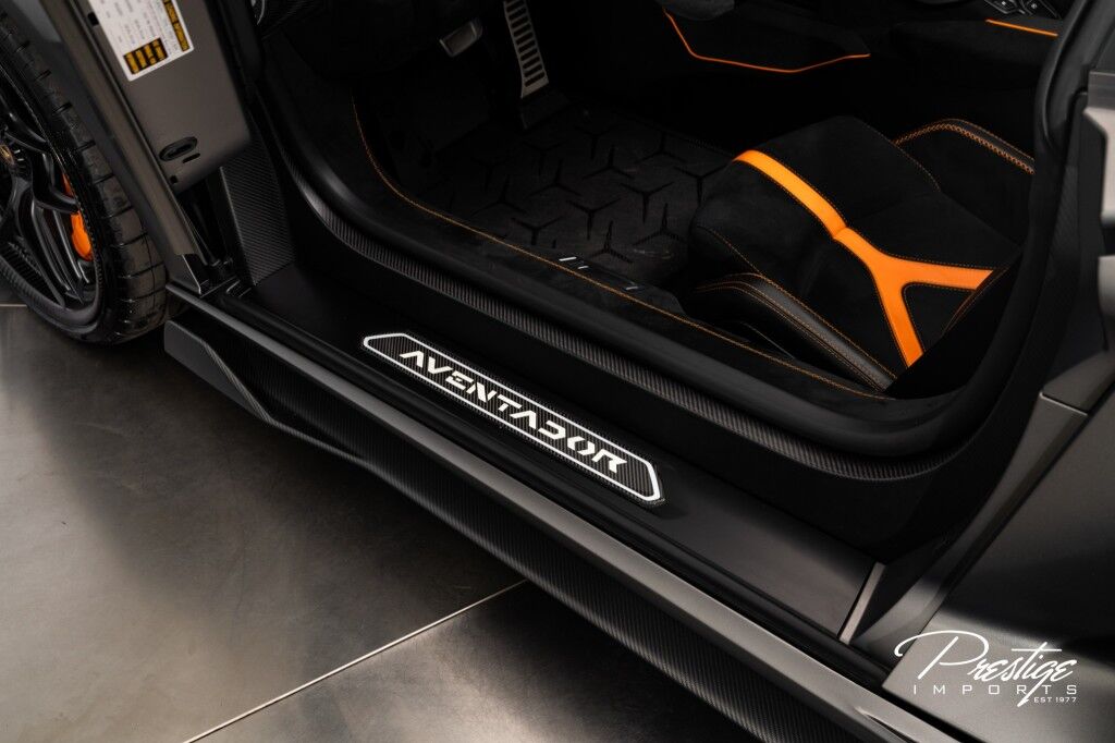 2020 Lamborghini Aventador SVJ Roadster North Miami Beach FL
