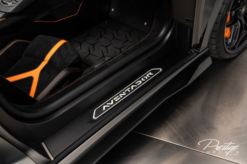 2020 Lamborghini Aventador SVJ Roadster North Miami Beach FL