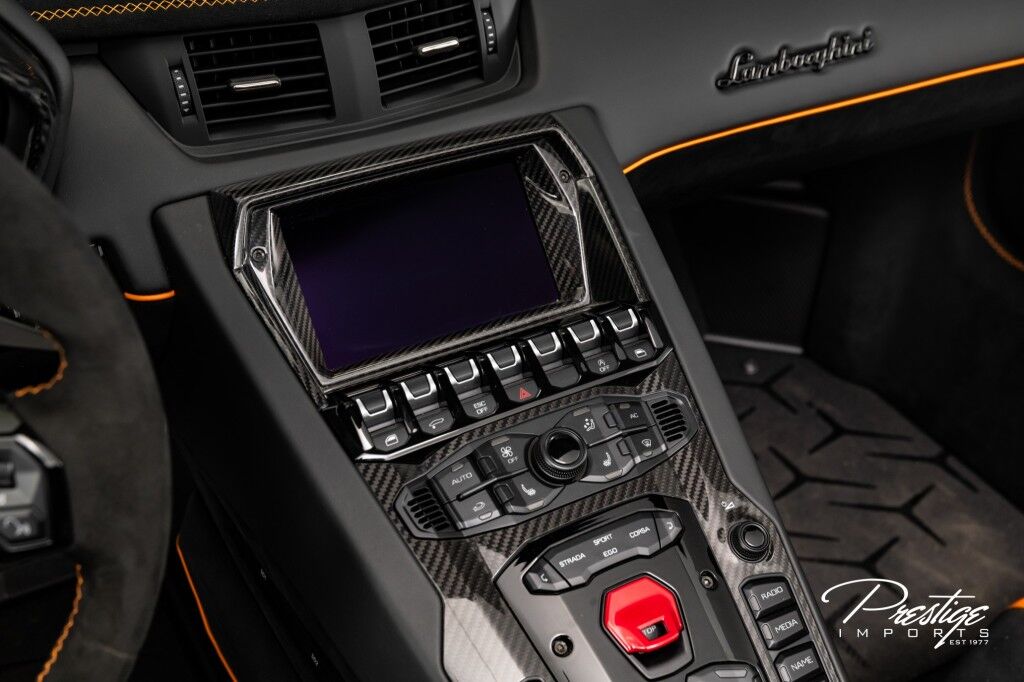 2020 Lamborghini Aventador SVJ Roadster North Miami Beach FL