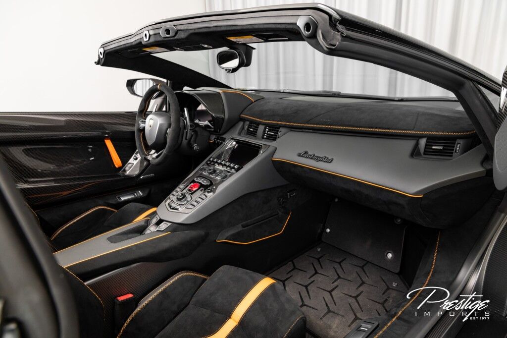 2020 Lamborghini Aventador SVJ Roadster North Miami Beach FL