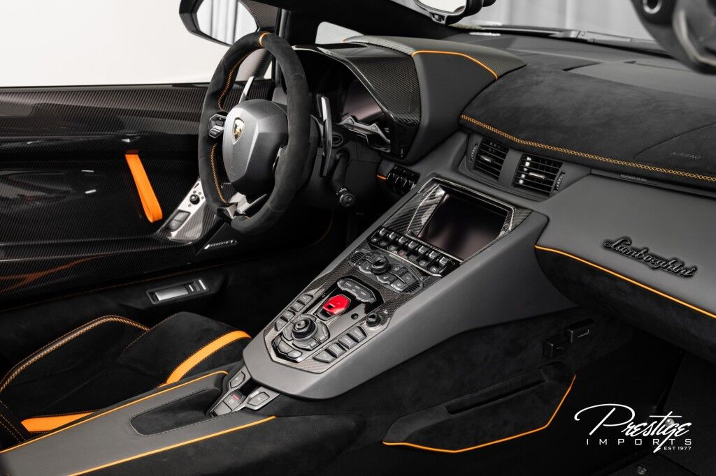 2020 Lamborghini Aventador SVJ Roadster North Miami Beach FL
