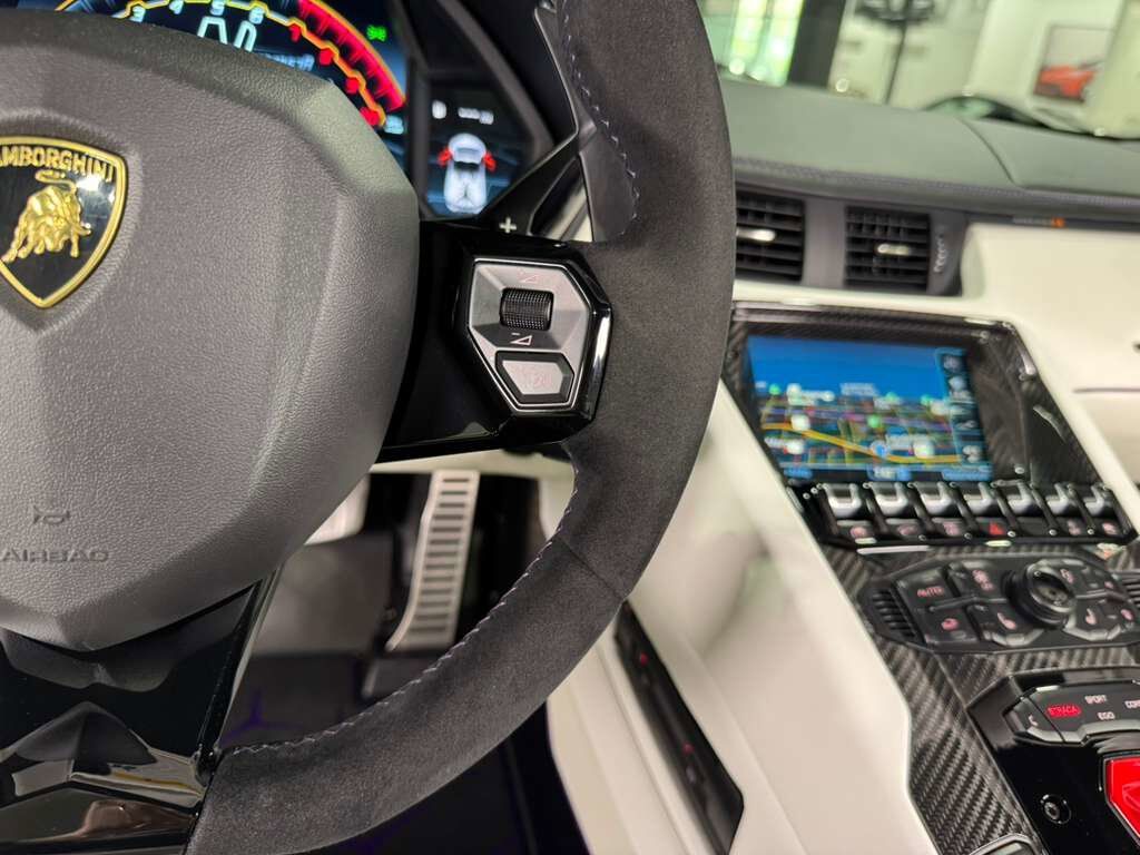 2020 Lamborghini Aventador SVJ Roadster Viola Pasifae paint, Ad Personam options, carbon galore AND MORE!! Fort Lauderdale FL