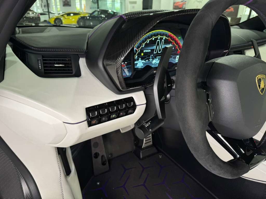 2020 Lamborghini Aventador SVJ Roadster Viola Pasifae paint, Ad Personam options, carbon galore AND MORE!! Fort Lauderdale FL