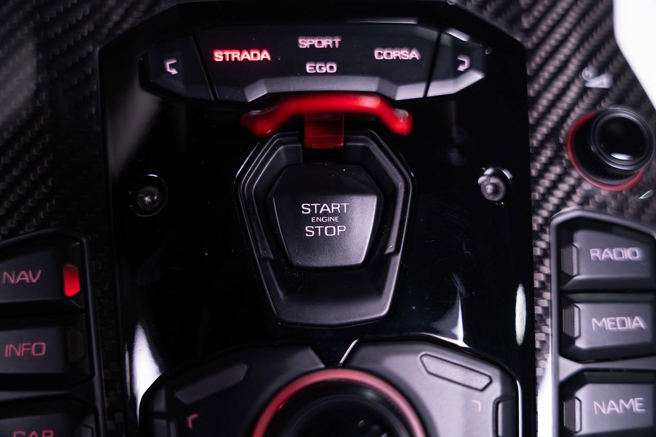 2020 Lamborghini Aventador SVJ Roadster Viola SE30 paint,painted "SVJ",Ad Personam interior,Sensonum audio,carbon galore & MORE Fort Lauderdale FL