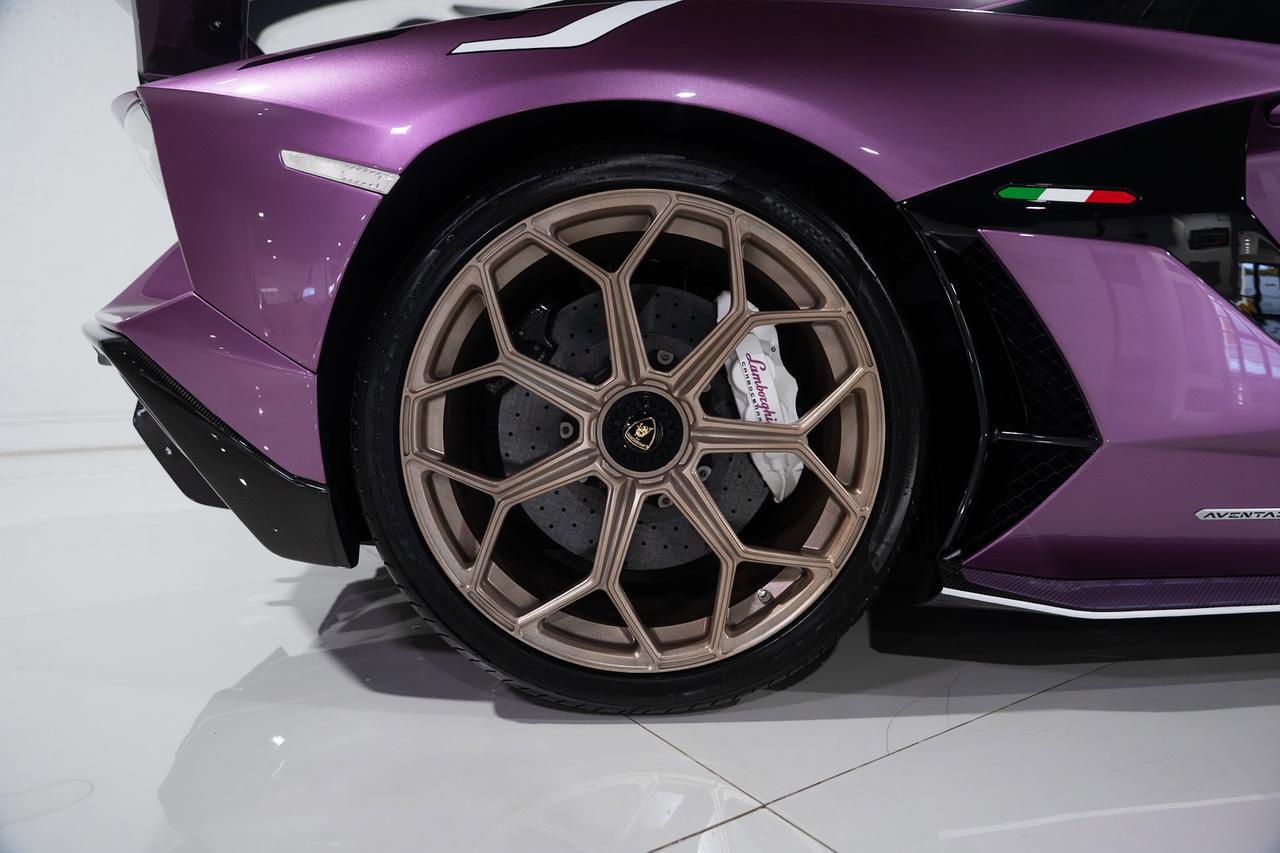 2020 Lamborghini Aventador SVJ Roadster Viola SE30 paint,painted "SVJ",Ad Personam interior,Sensonum audio,carbon galore & MORE Fort Lauderdale FL