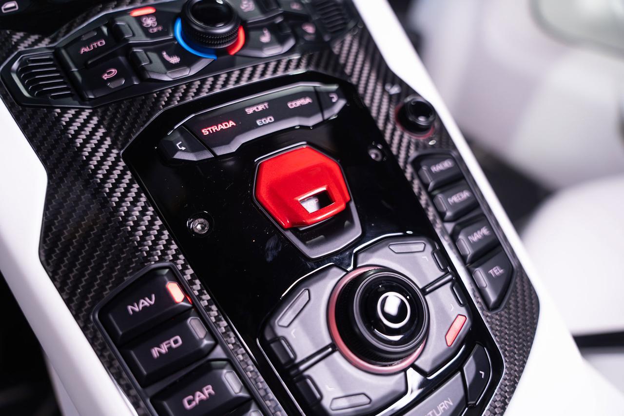 2020 Lamborghini Aventador SVJ Roadster Viola SE30 paint,painted "SVJ",Ad Personam interior,Sensonum audio,carbon galore & MORE Fort Lauderdale FL