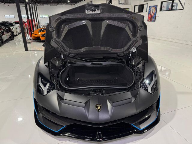 2020 Lamborghini Aventador SVJ comfort seats, Sensonum audio system, carbon galore AND MORE!! Fort Lauderdale FL