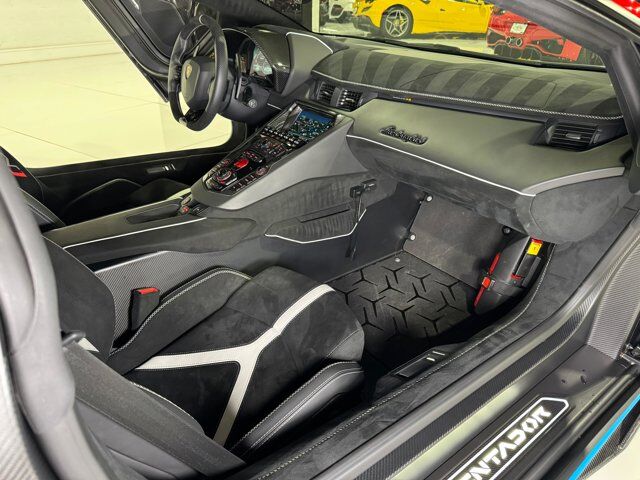 2020 Lamborghini Aventador SVJ comfort seats, Sensonum audio system, carbon galore AND MORE!! Fort Lauderdale FL