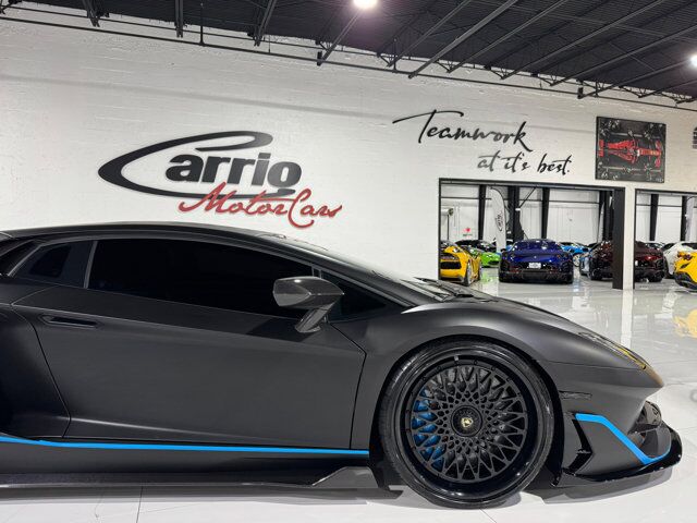 2020 Lamborghini Aventador SVJ comfort seats, Sensonum audio system, carbon galore AND MORE!! Fort Lauderdale FL