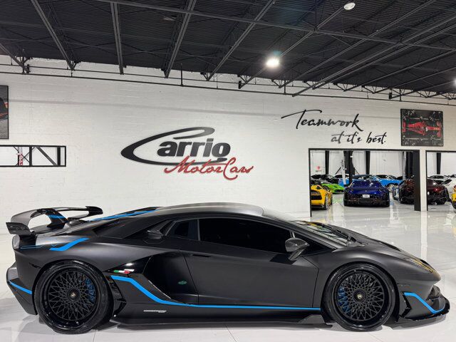 2020 Lamborghini Aventador SVJ comfort seats, Sensonum audio system, carbon galore AND MORE!! Fort Lauderdale FL