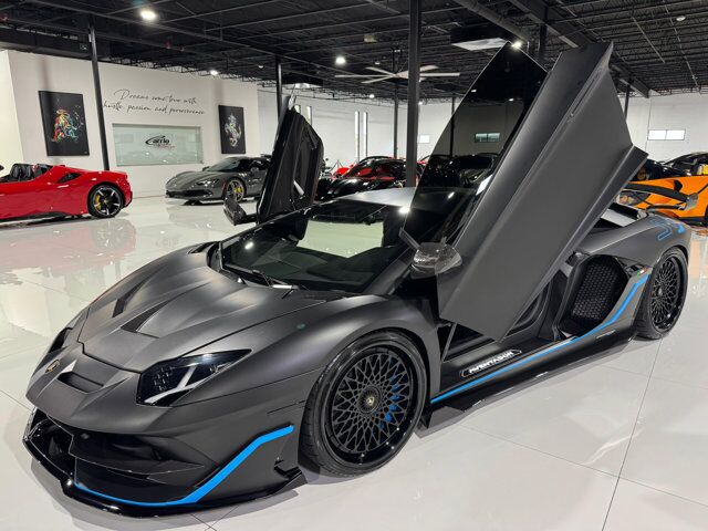2020 Lamborghini Aventador SVJ comfort seats, Sensonum audio system, carbon galore AND MORE!! Fort Lauderdale FL