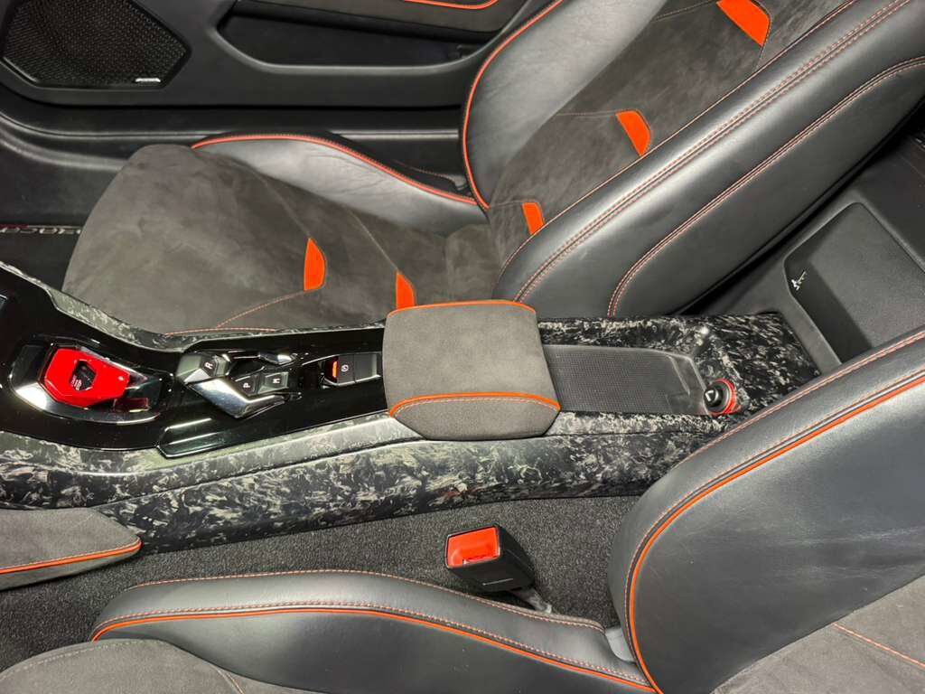 2020 Lamborghini Huracan EVO ALL-WHEEL DRIVE! forged carbon body kit, Sensonum audio system, interior forged carbon AND MORE!! Fort Lauderdale FL
