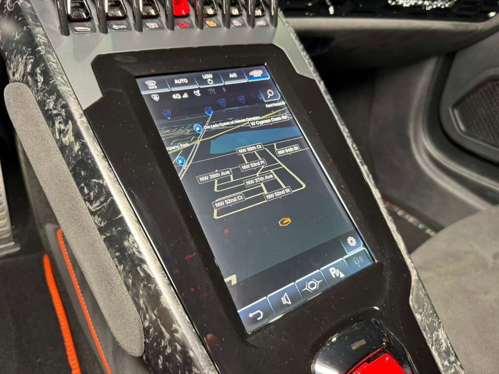 2020 Lamborghini Huracan EVO ALL-WHEEL DRIVE! forged carbon body kit, Sensonum audio system, interior forged carbon AND MORE!! Fort Lauderdale FL