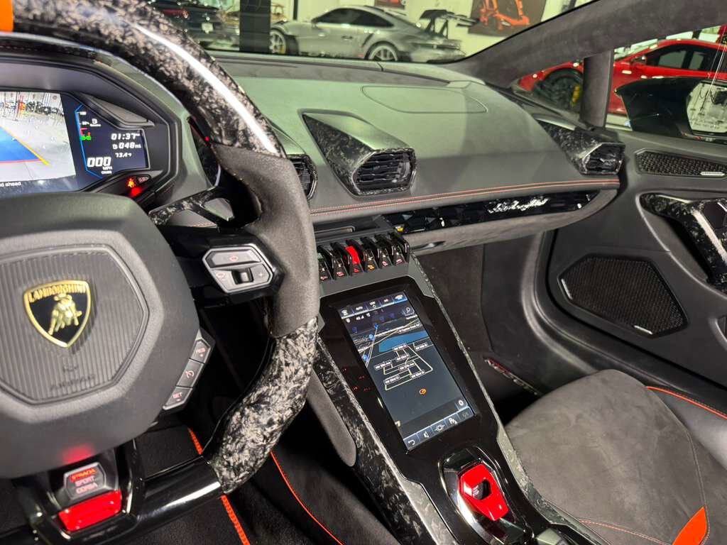 2020 Lamborghini Huracan EVO ALL-WHEEL DRIVE! forged carbon body kit, Sensonum audio system, interior forged carbon AND MORE!! Fort Lauderdale FL