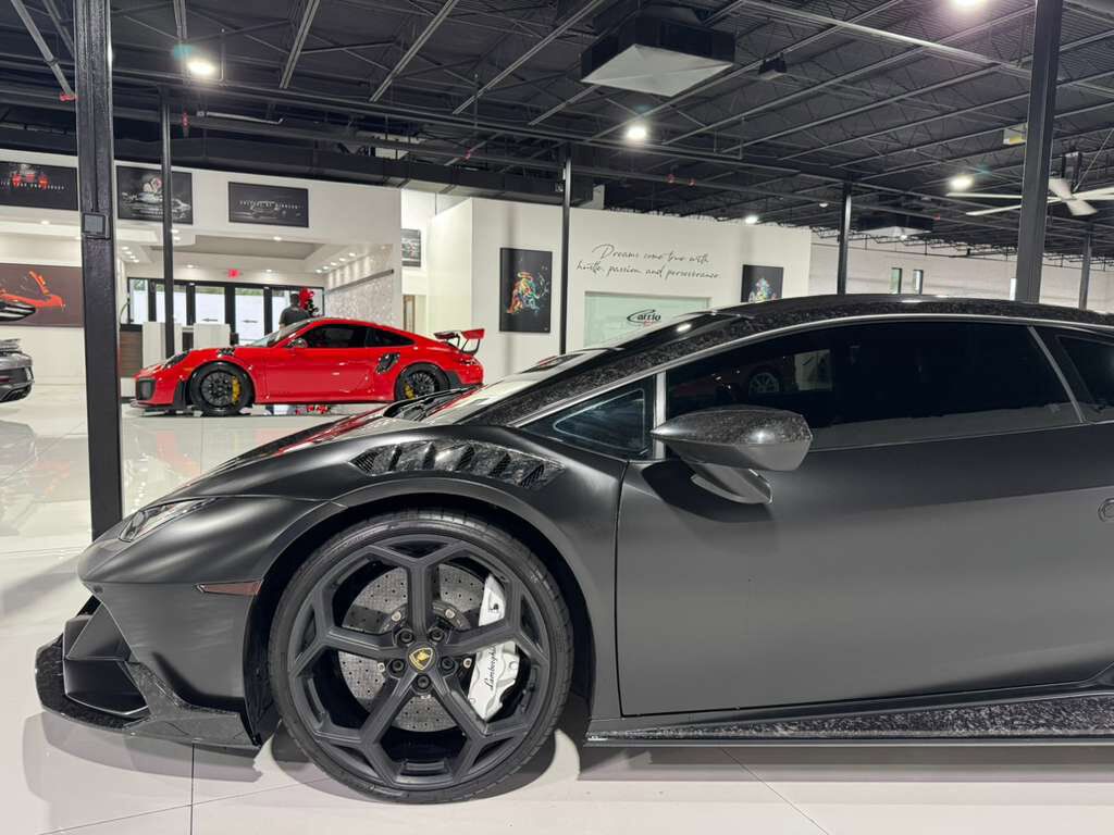 2020 Lamborghini Huracan EVO ALL-WHEEL DRIVE! forged carbon body kit, Sensonum audio system, interior forged carbon AND MORE!! Fort Lauderdale FL