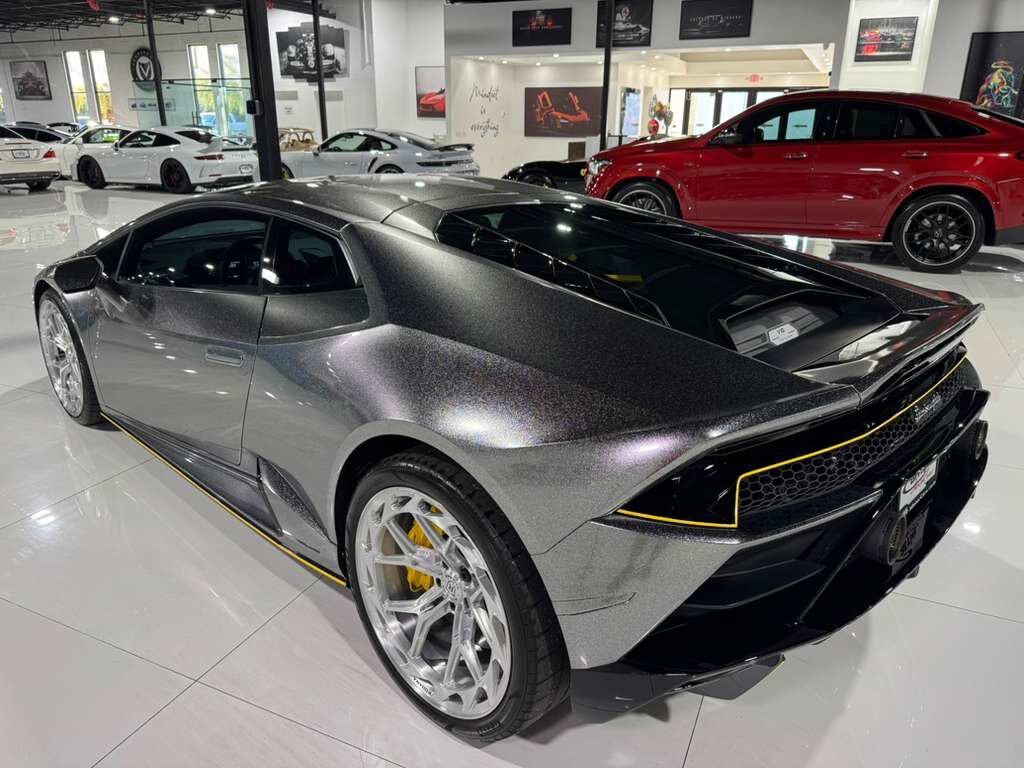 2020 Lamborghini Huracan EVO ALL-WHEEL DRIVE! leather/alcantara interior, Sensonum hi-fi audio system AND MUCH MORE!! Fort Lauderdale FL