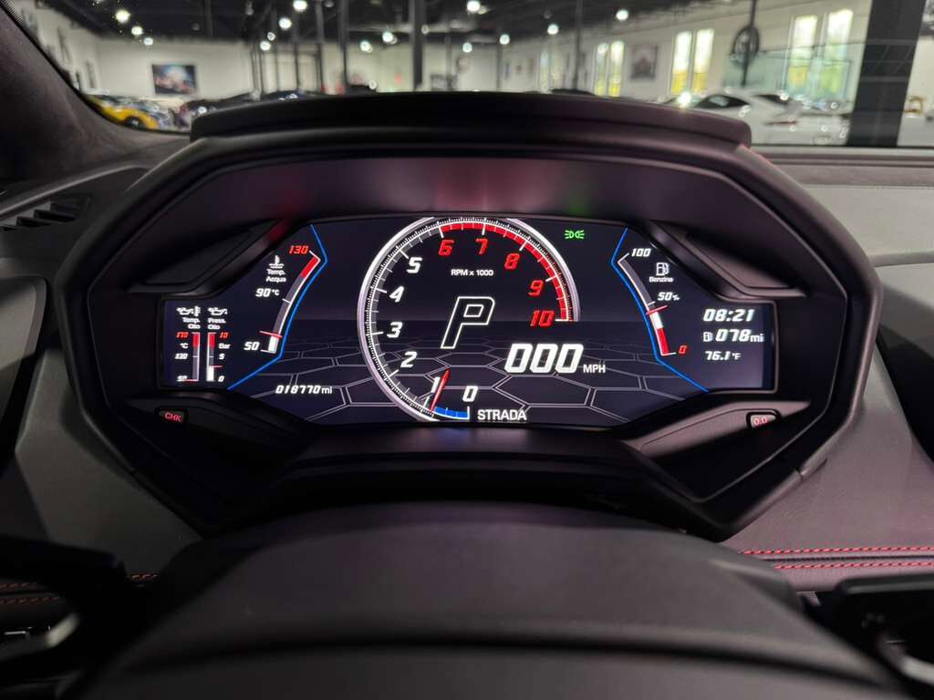 2020 Lamborghini Huracan EVO ALL-WHEEL DRIVE! leather/alcantara interior, Sensonum hi-fi audio system AND MUCH MORE!! Fort Lauderdale FL