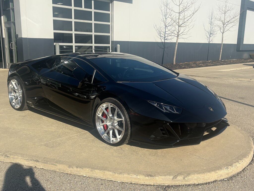 2020 Lamborghini Huracan EVO Base