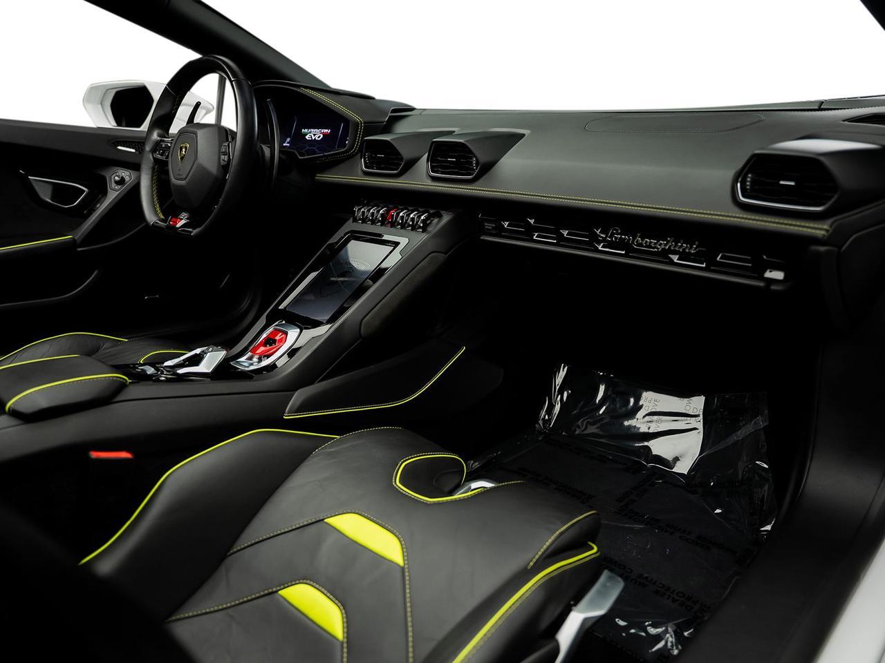 2020 Lamborghini Huracan EVO Base