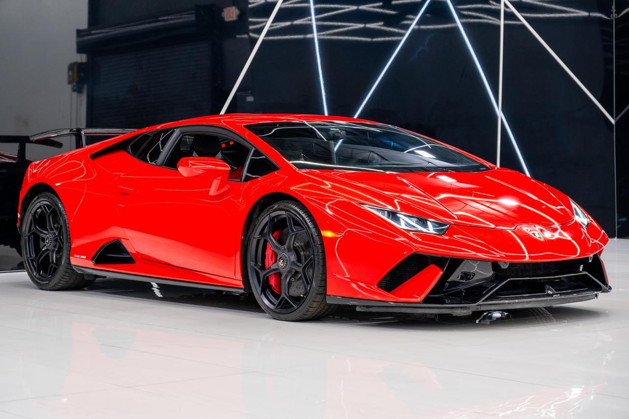 2020 Lamborghini Huracan EVO Base