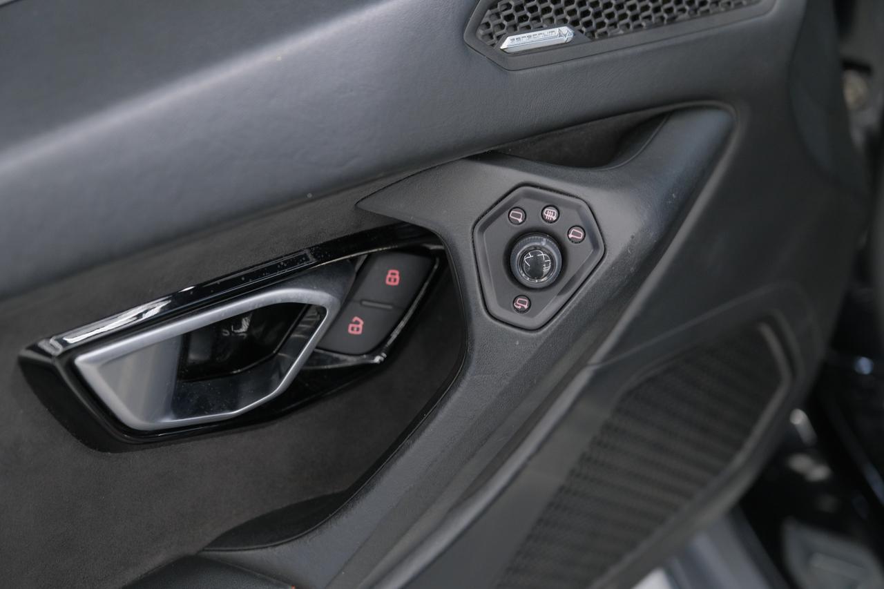 2020 Lamborghini Huracan EVO Base Miami FL