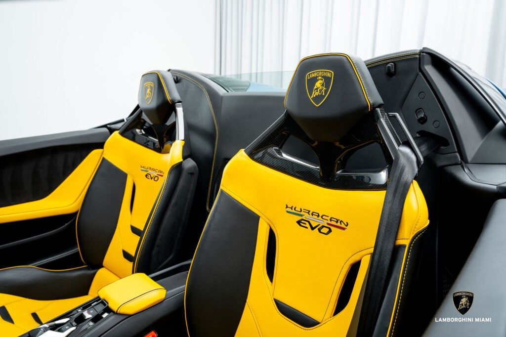 2020 Lamborghini Huracan EVO RWD Spyder North Miami Beach FL