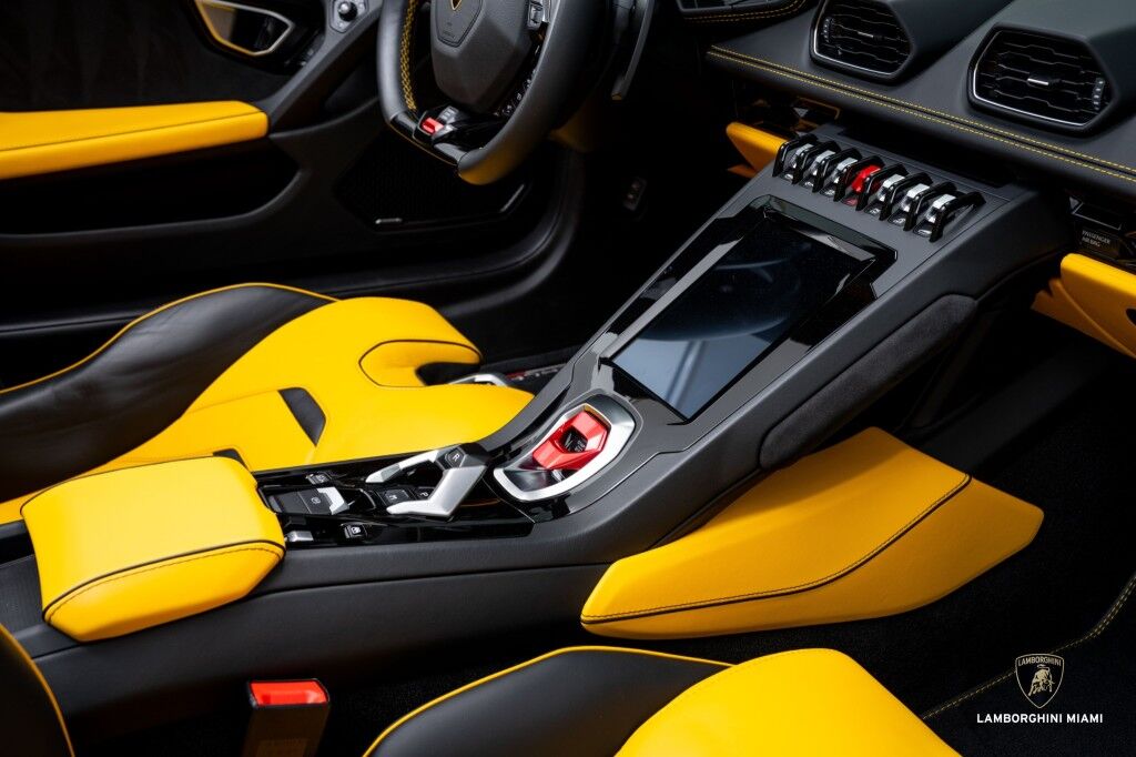 2020 Lamborghini Huracan EVO RWD Spyder North Miami Beach FL