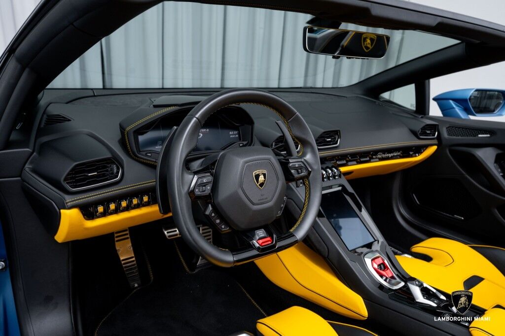 2020 Lamborghini Huracan EVO RWD Spyder North Miami Beach FL