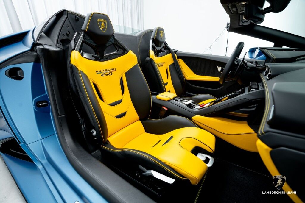 2020 Lamborghini Huracan EVO RWD Spyder North Miami Beach FL