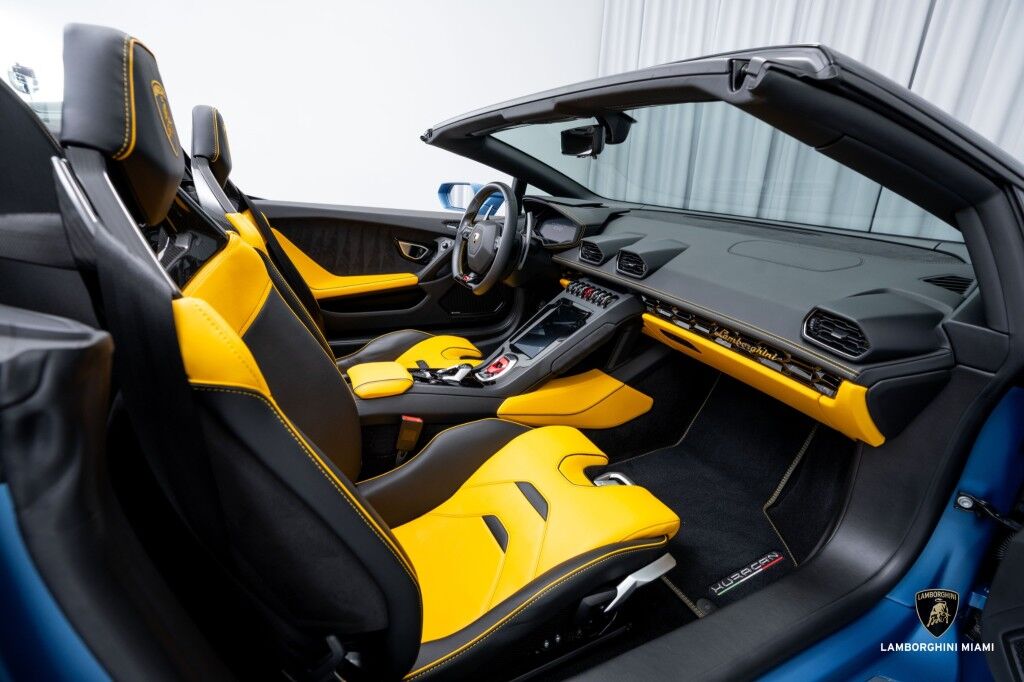 2020 Lamborghini Huracan EVO RWD Spyder North Miami Beach FL
